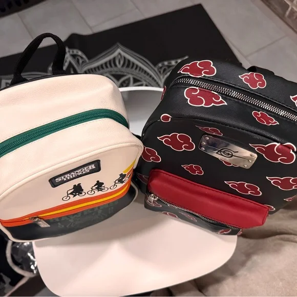 Stranger Things Back-back - Picture 2 of 4